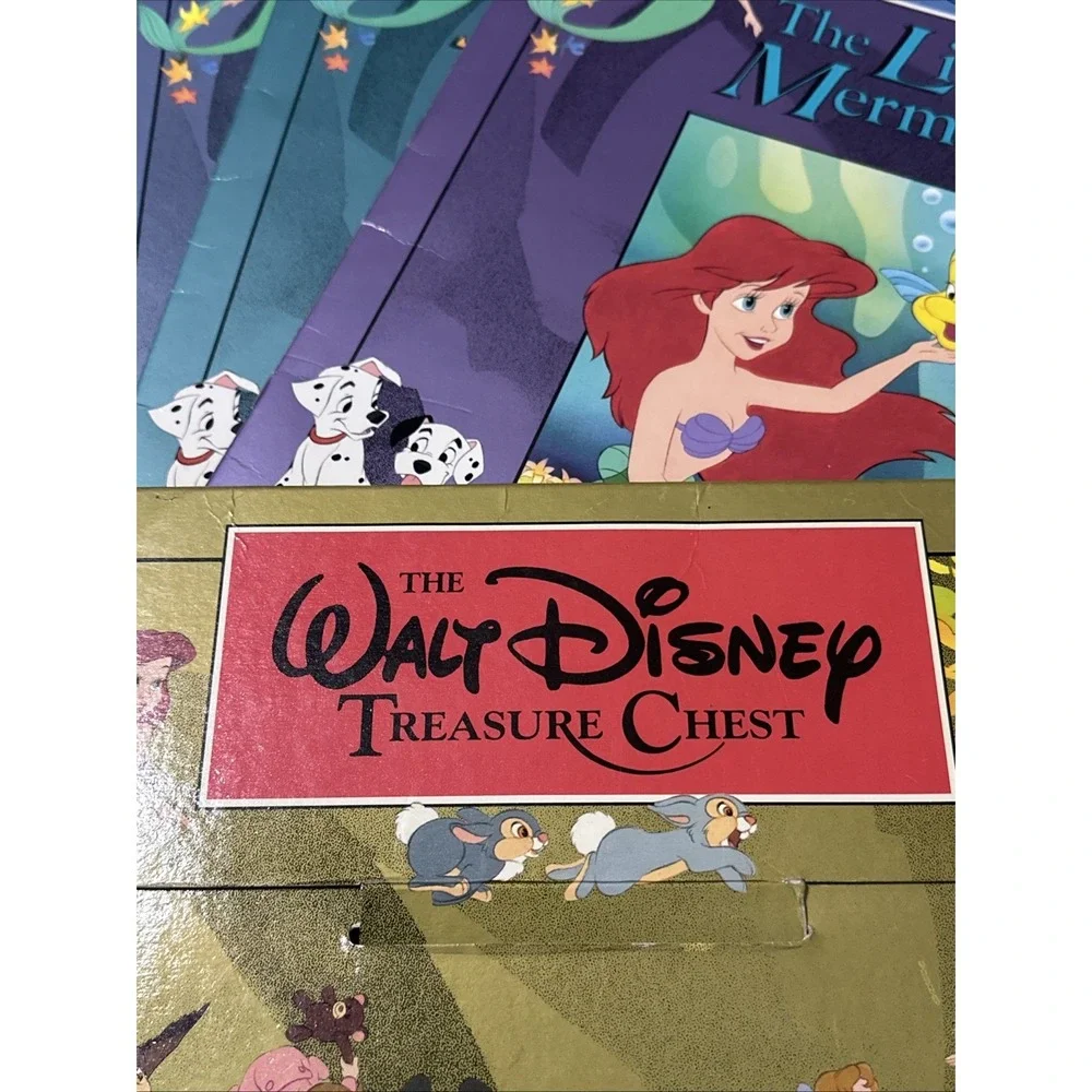 VTG The Walt Disney Treasure Chest 1991  4 Oversized Books in Folder!